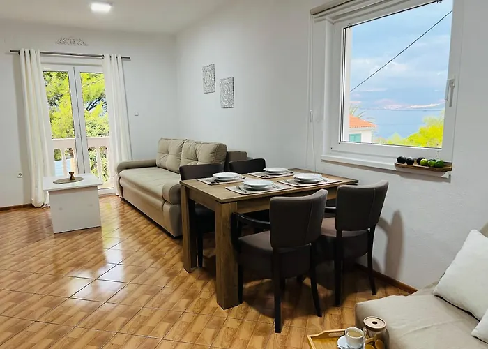 Marina Ciovo Apartment Trogir