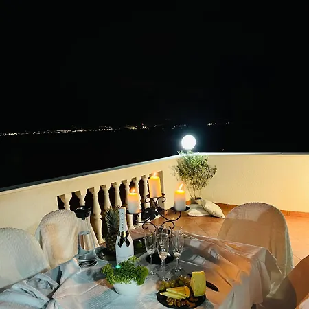 Marina Ciovo Τρογκίρ